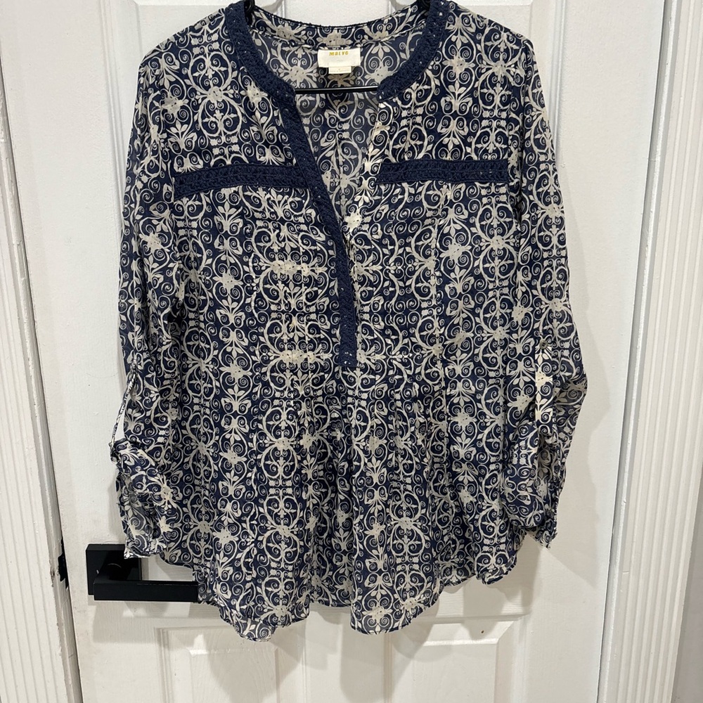 Anthropologie
Maeve Abella Pintuck Blue
Print Blouse - Picture 2 of 8